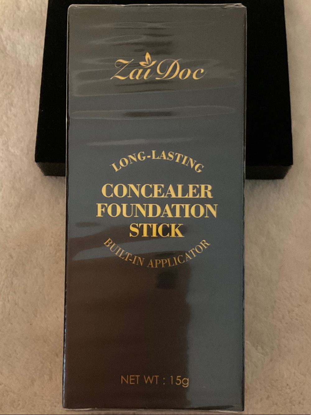 Long-Lasting Concealer Foundation Stick — Black & Gold